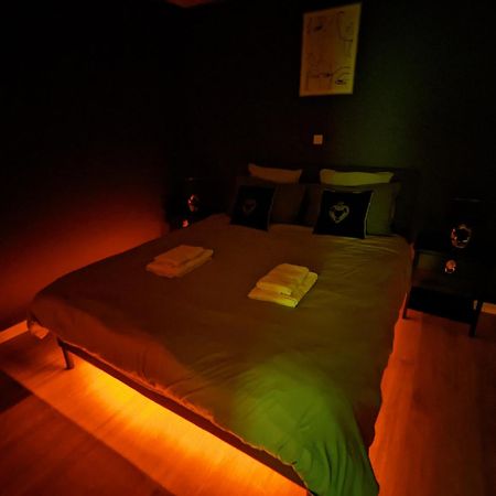 Suite Romantique Jacuzzi 穆兰 外观 照片