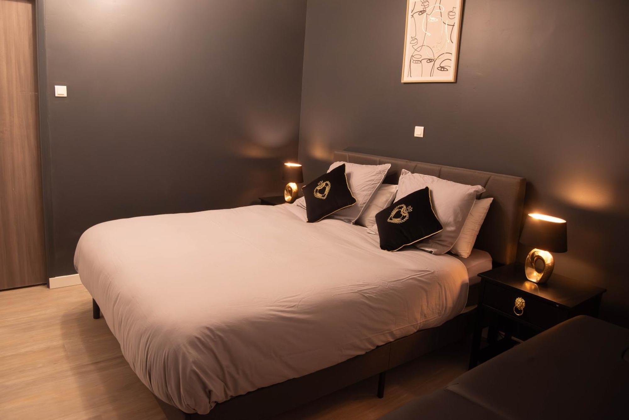 Suite Romantique Jacuzzi 穆兰 外观 照片